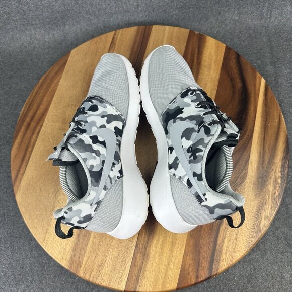 Nike Men's Roshe One SE Wolf Grey Black Camo Running Shoes 844687-013 Size 6.5 - Picture 9 of 12